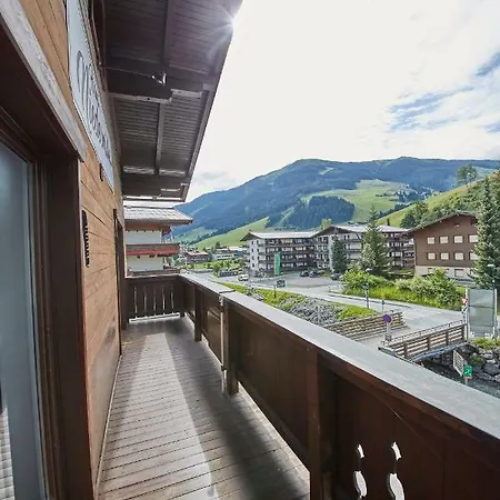 Fuerst Apartment *